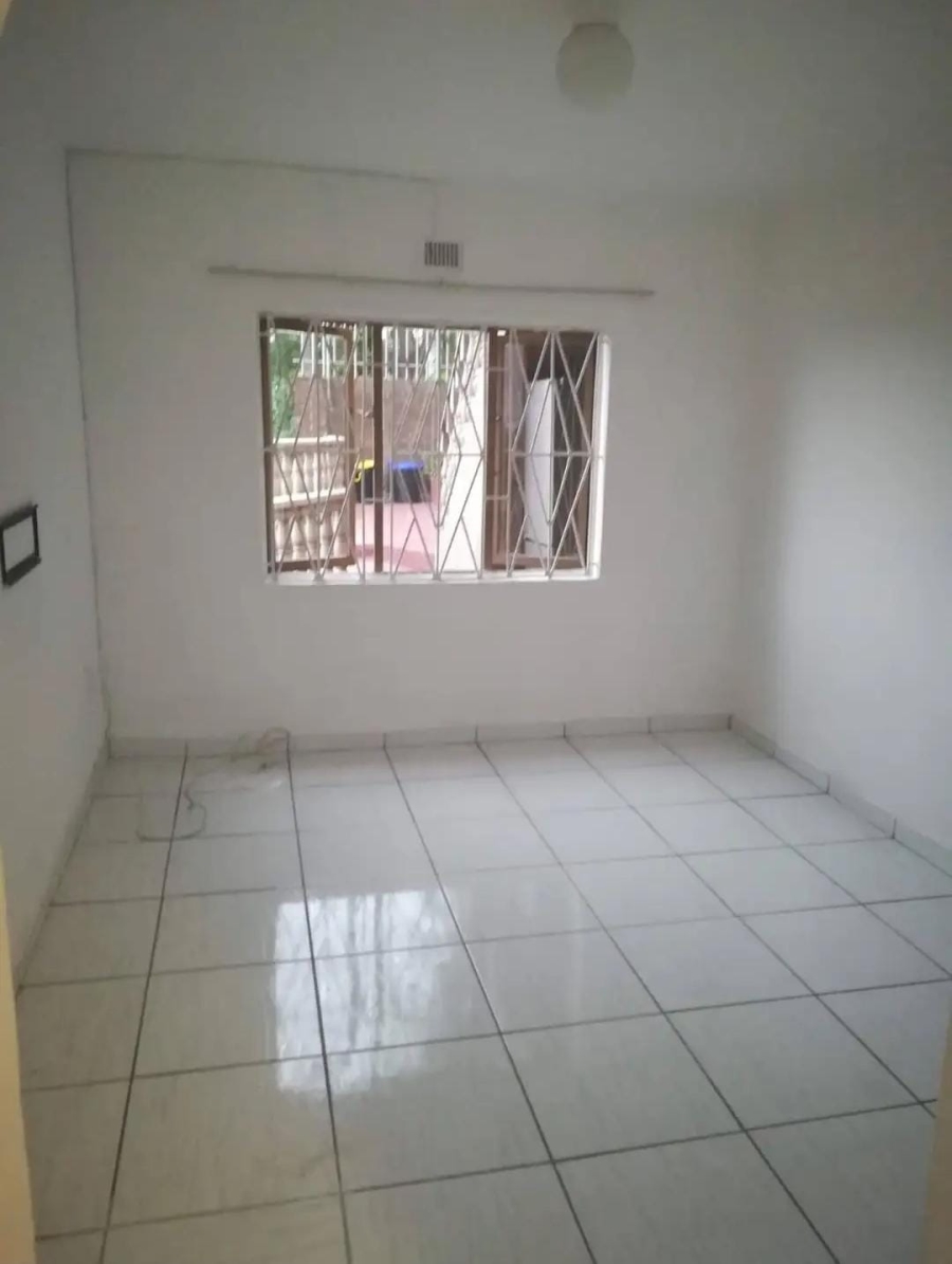 To Let 1 Bedroom Property for Rent in Reservoir Hills Eastern Cape